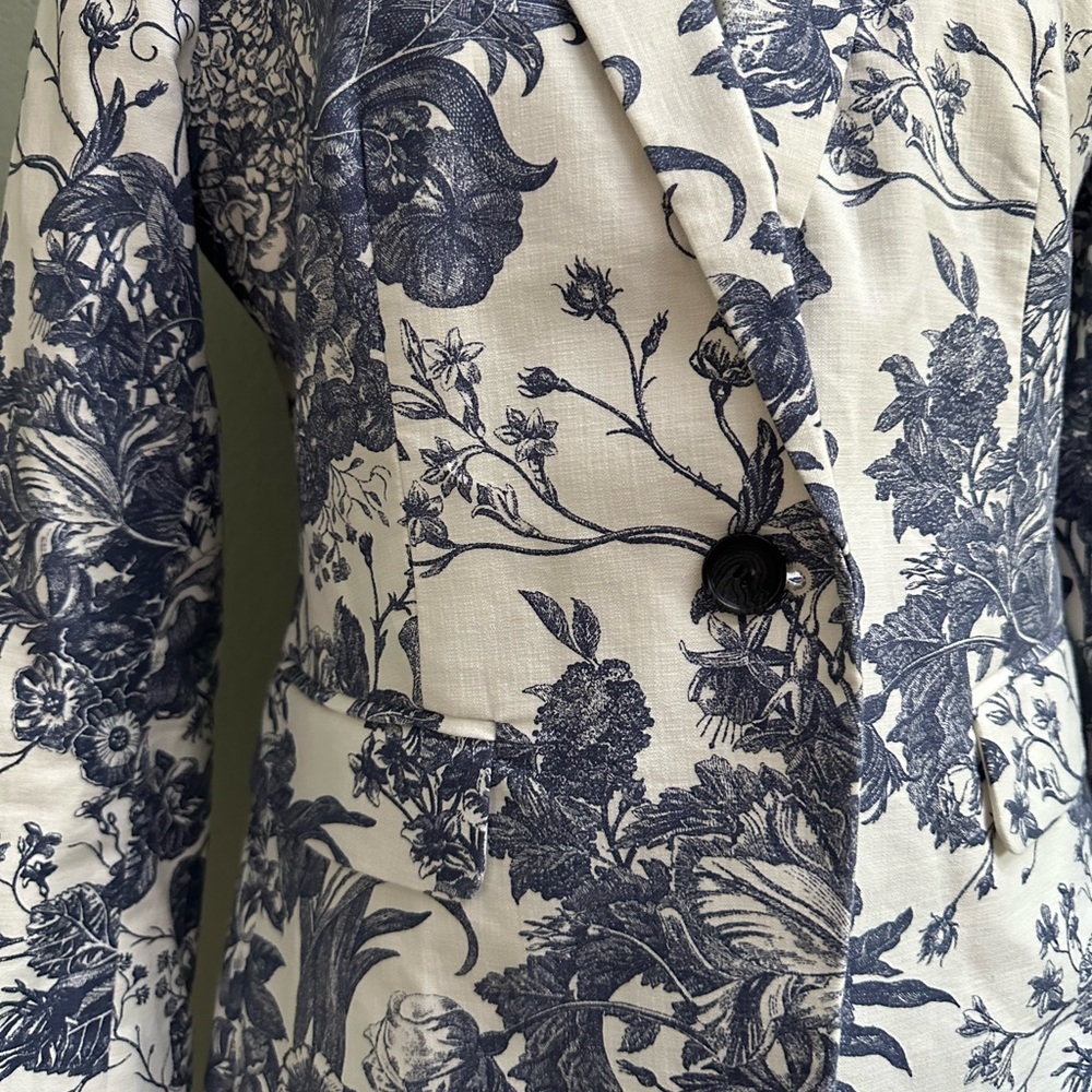 LOFT White and Navy Floral Blazer - Picture 2 of 5